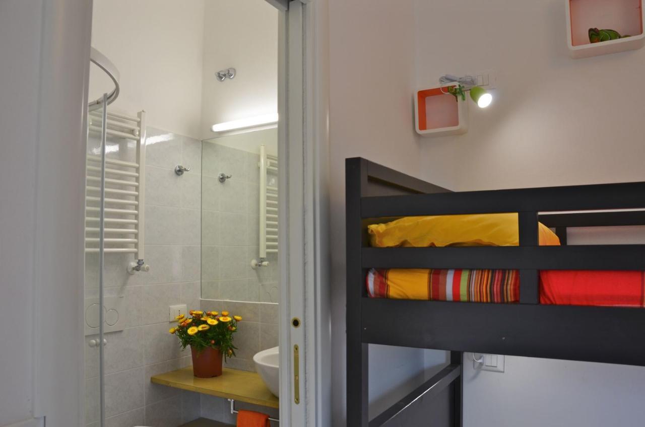 Villa Delle Rose Chiavari Bilik gambar